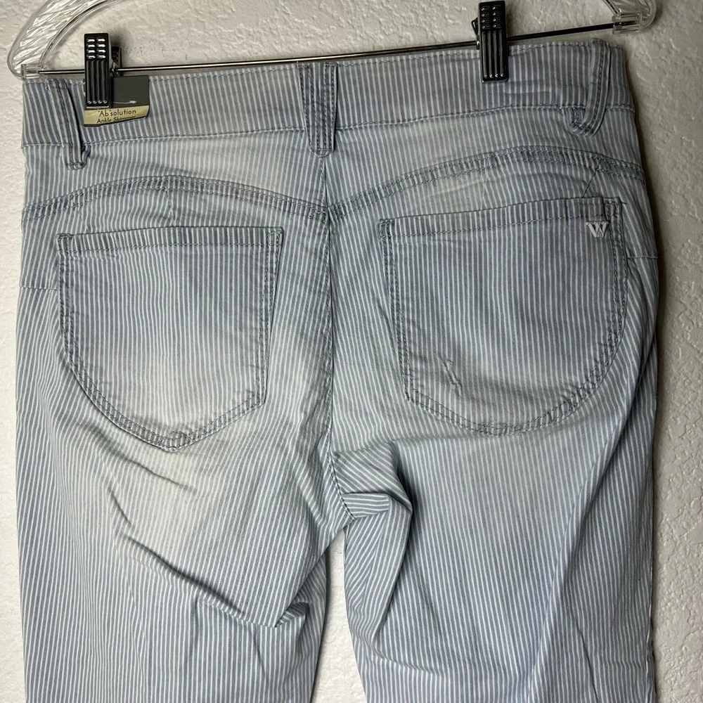 Wit & Wisdom Light Blue Stripped Distressed Ankle Skimmers Ab Solutions Pants - Picture 15 of 16